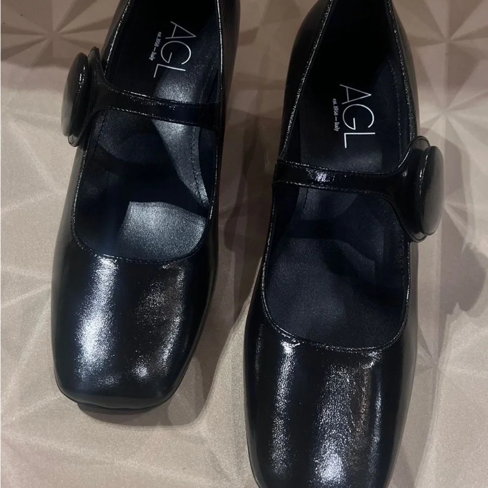 AGL Shiny Black Mary Jane Flats leather made in Italy size EU 40